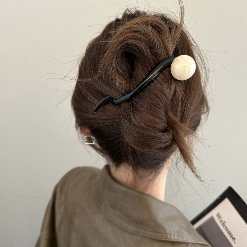 パールシングルライングラブクリップ、女性ツイストヘアアクセサ - Tippet Line のレビューと価格